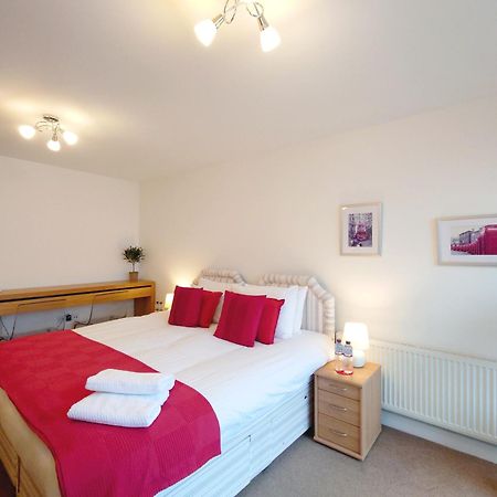 London Excel Stays - Three Bed Serviced Apartment מראה חיצוני תמונה