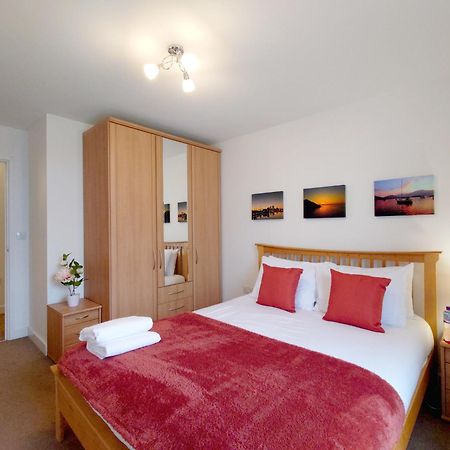London Excel Stays - Three Bed Serviced Apartment מראה חיצוני תמונה