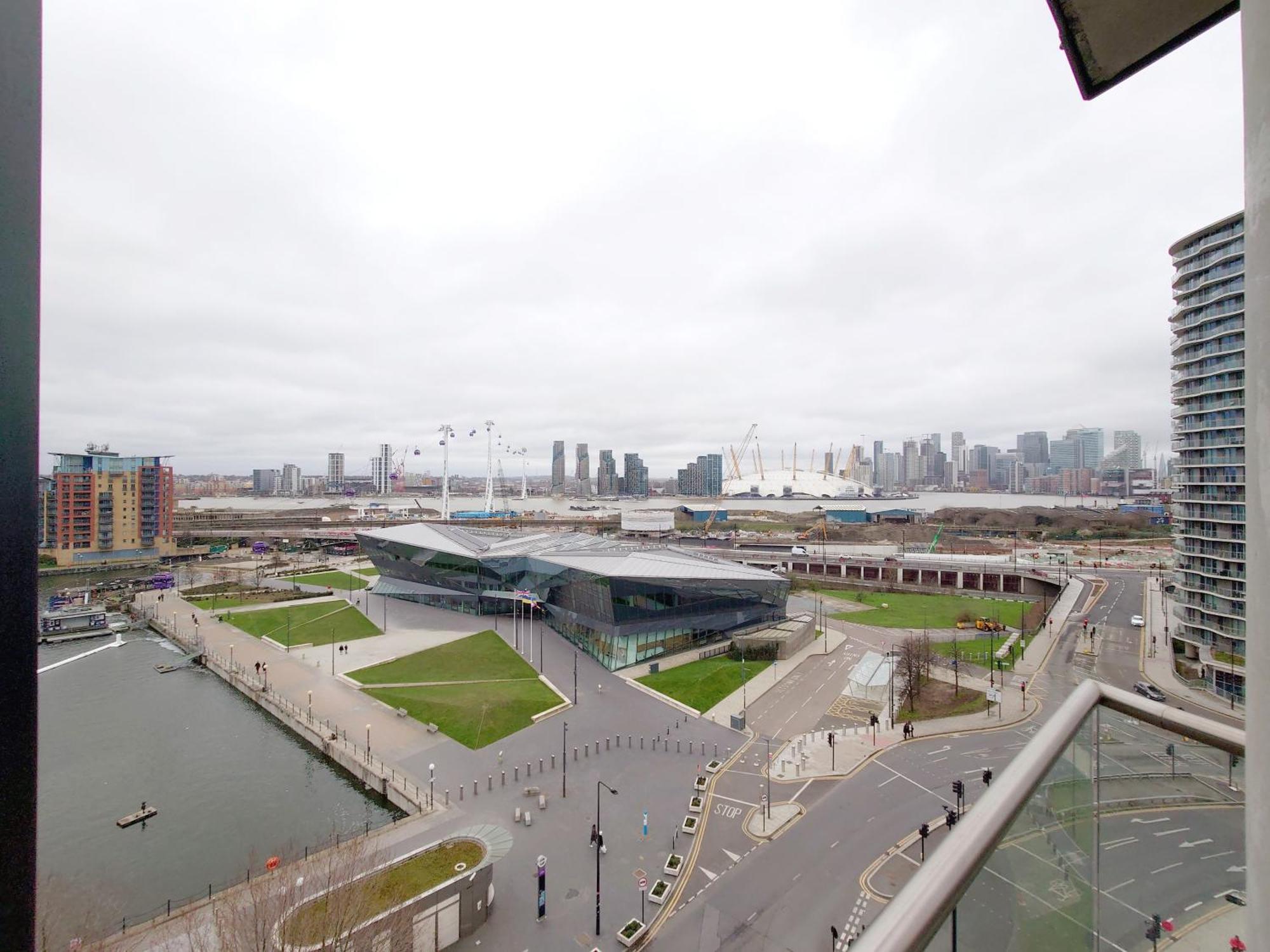London Excel Stays - Three Bed Serviced Apartment מראה חיצוני תמונה